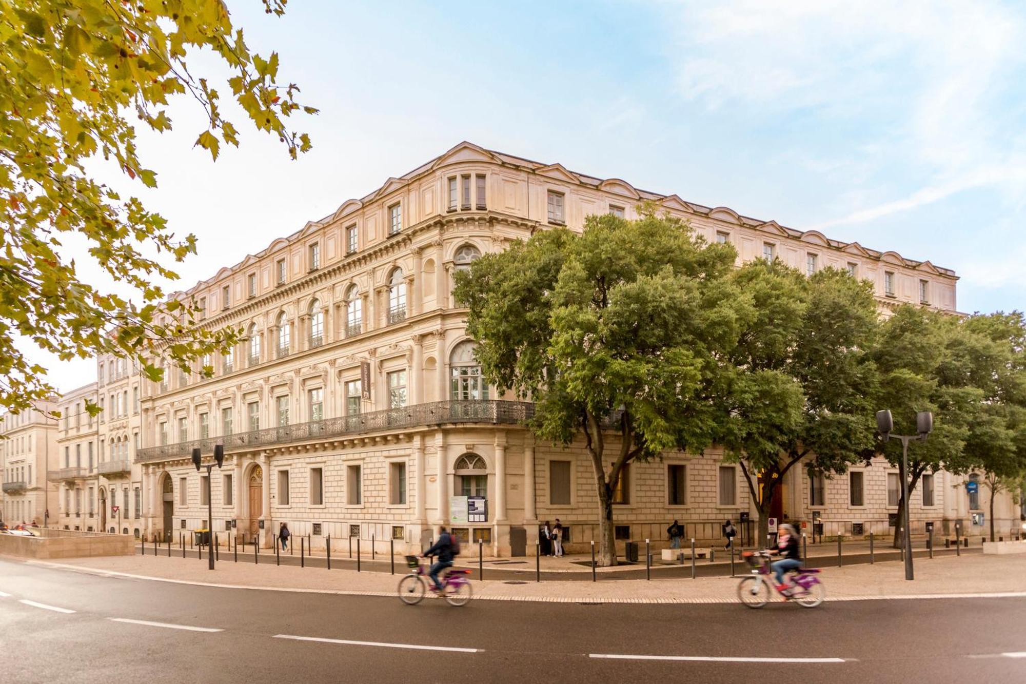 Appart'City Collection Nimes Arenes Bagian luar foto