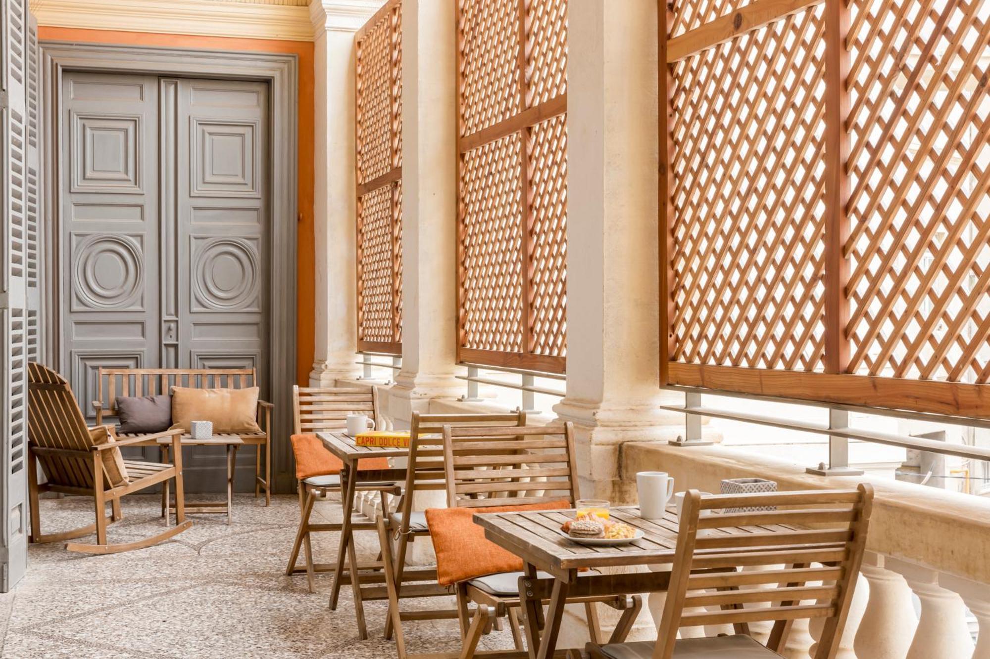 Appart'City Collection Nimes Arenes Bagian luar foto