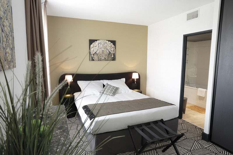 Appart'City Collection Nimes Arenes Bagian luar foto